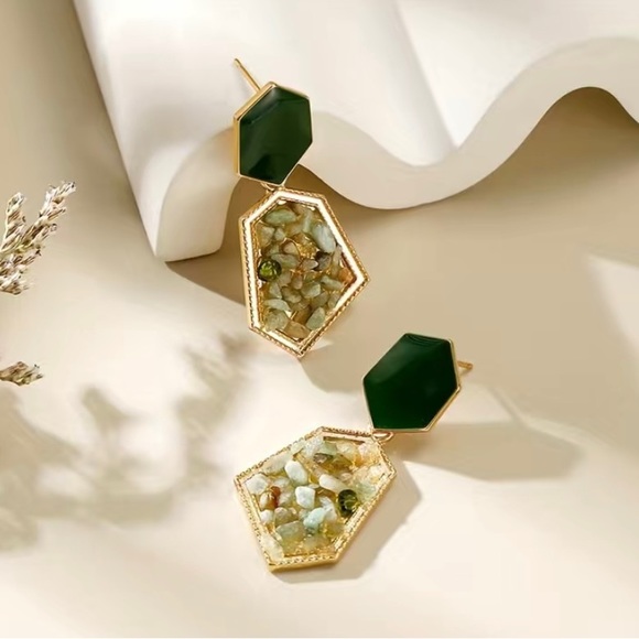 Green 18k Gold Plated Artificial Crystal Dangle Earrings - Picture 2 of 3